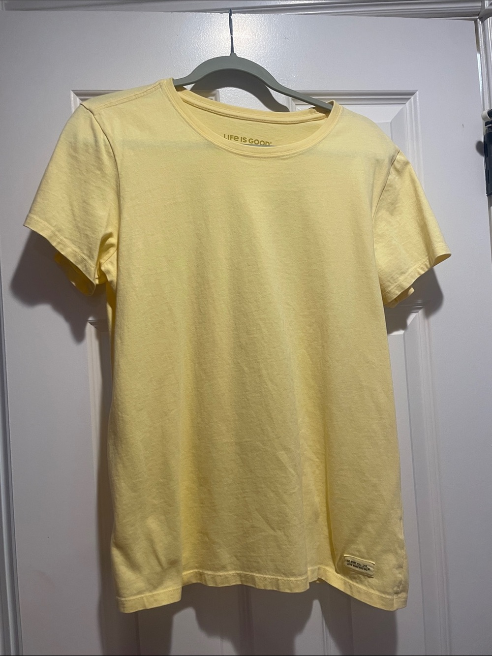 Life Is Good Women's Short Sleeve Tee in Pale Yellow
